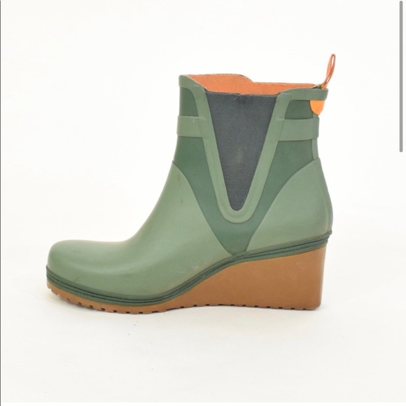 Tretorn Swedish Rain Boots w/ a Wedge Heel - Picture 4 of 10